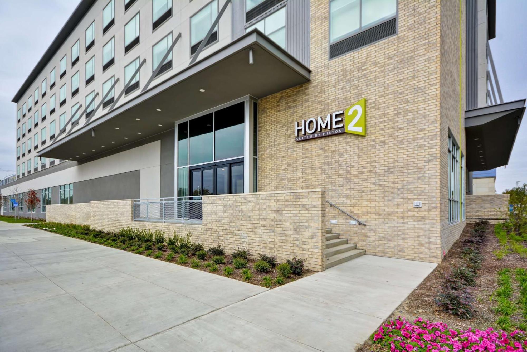 Home2 Suites By Hilton Dallas Downtown At Baylor Scott & White Εξωτερικό φωτογραφία